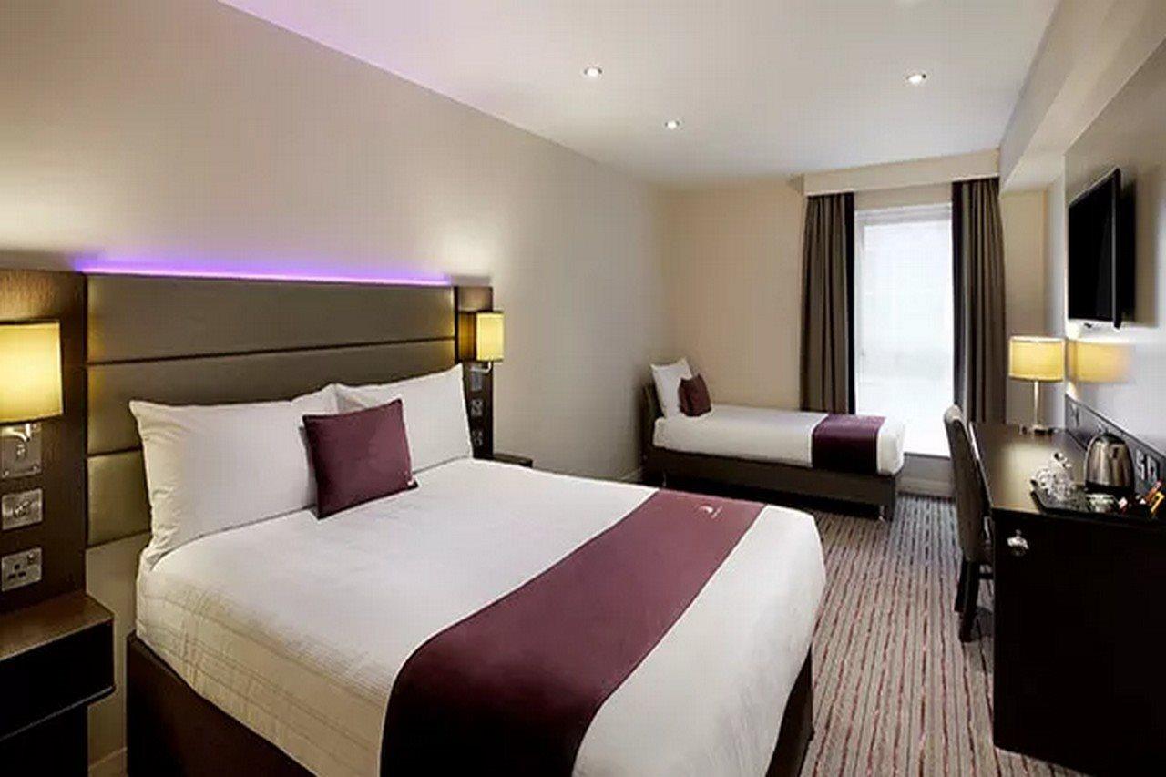 Premier Inn Maidenhead Town Centre ภายนอก รูปภาพ