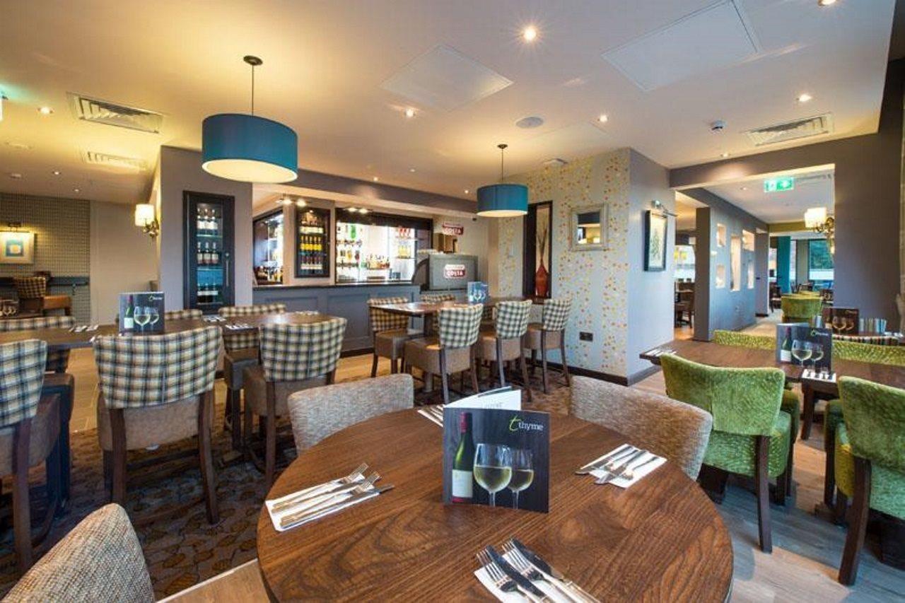Premier Inn Maidenhead Town Centre ภายนอก รูปภาพ